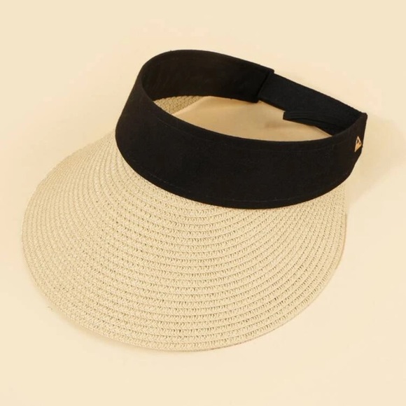 Black and beige straw visor. NWT - Picture 2 of 5